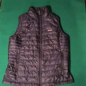 Large Patagonia puffer vest